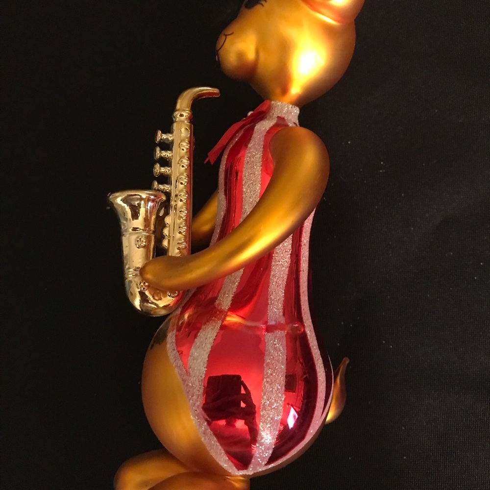 Radko Mouse playing Saxophone Italian - Picture 3 of 5